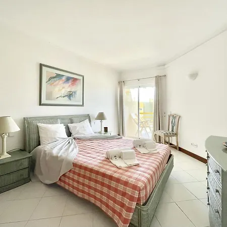 Alcharb - Pool & Center - Vilamoura *