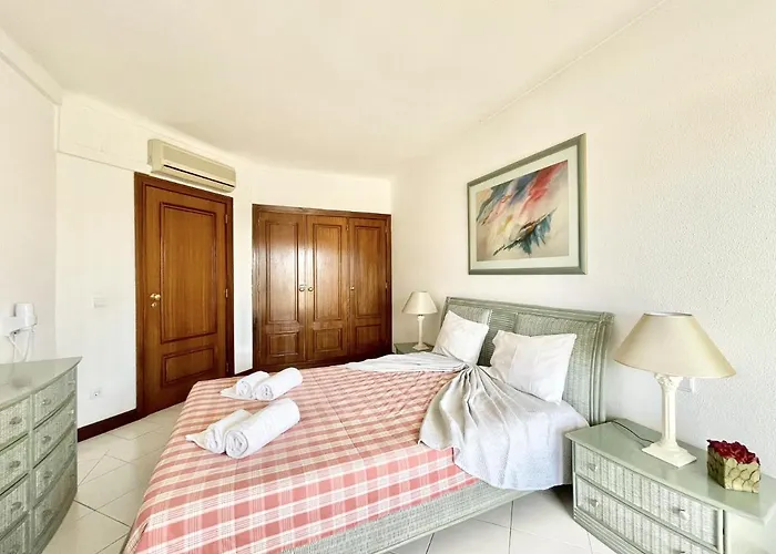 Alcharb - Pool & Center - Vilamoura * Quarteira